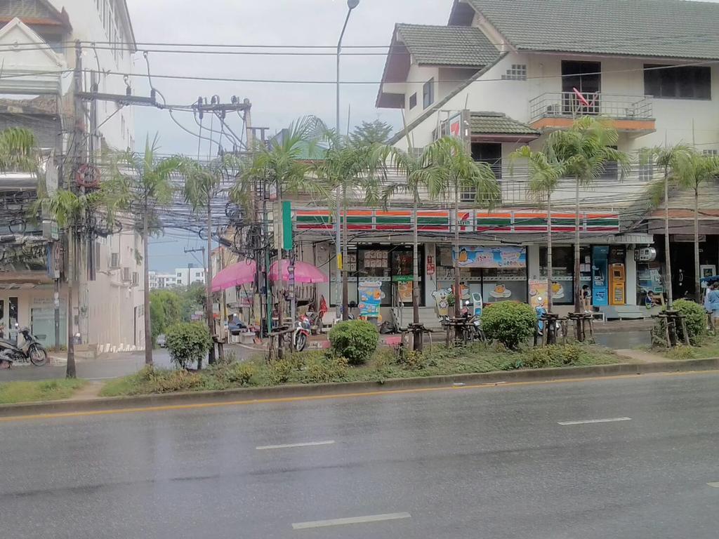 The Bed Hotel Pattaya Luaran gambar